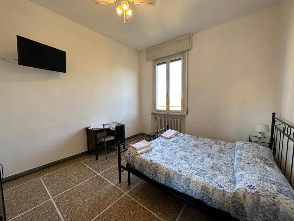 Hostel B&B Pisa Esterno foto